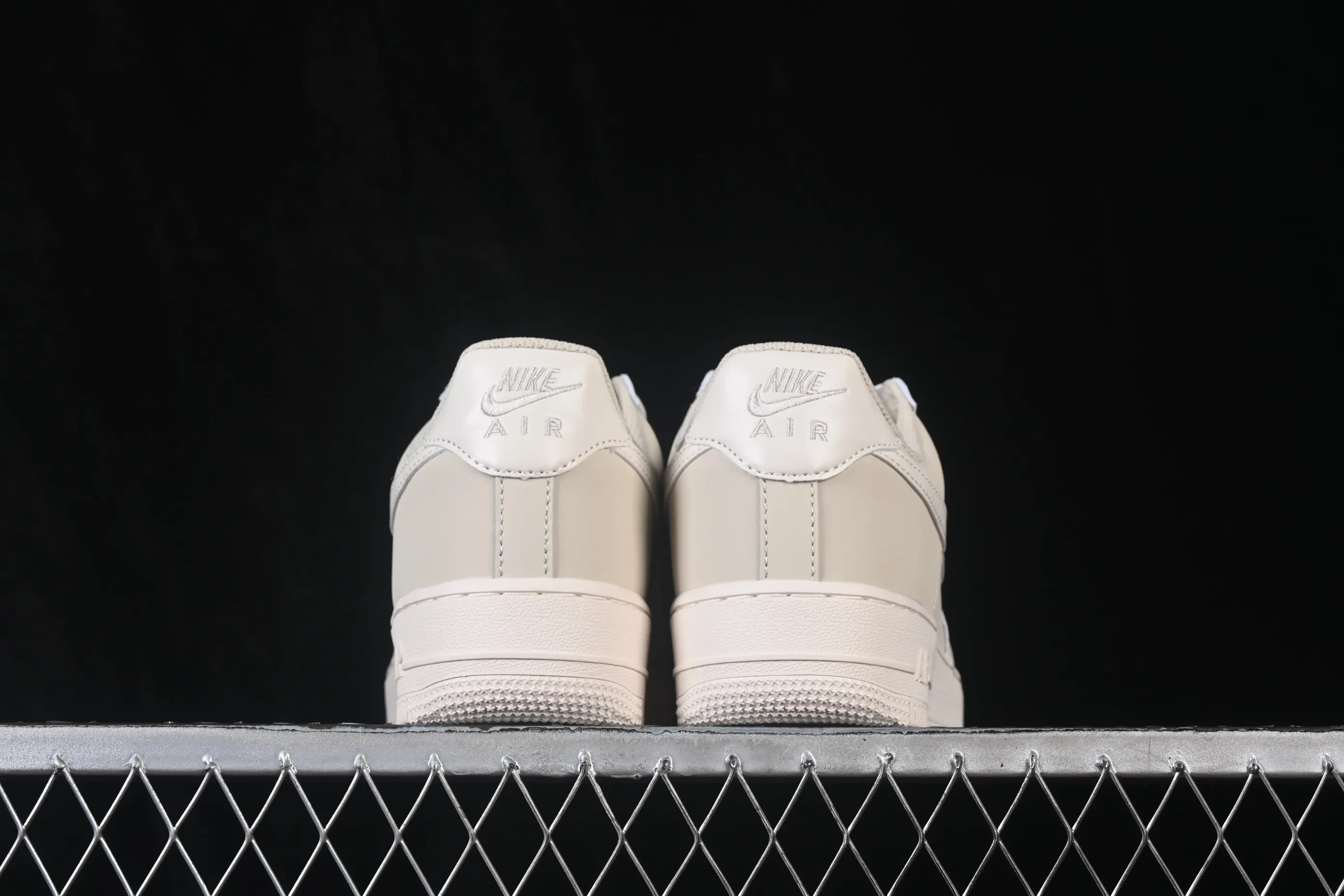 All categories Nk Air Force 1 Air Force series Nk Air Force 1 Low Air Force low-top Nike Air Force 1'07 Low Air Force 1 low-top casual sneakers IR0871-100